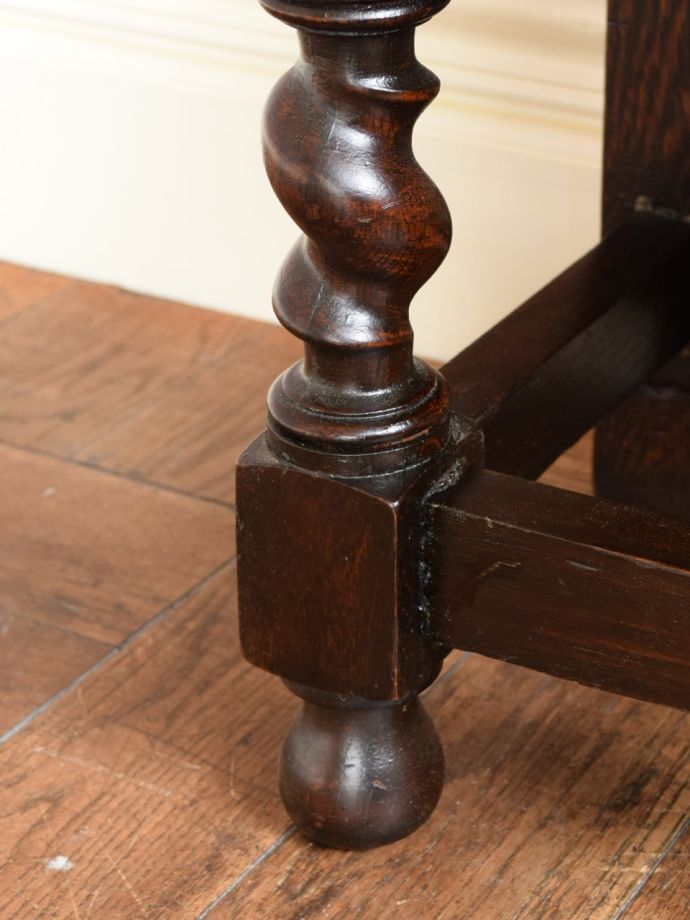 アンティーク家具の脚
