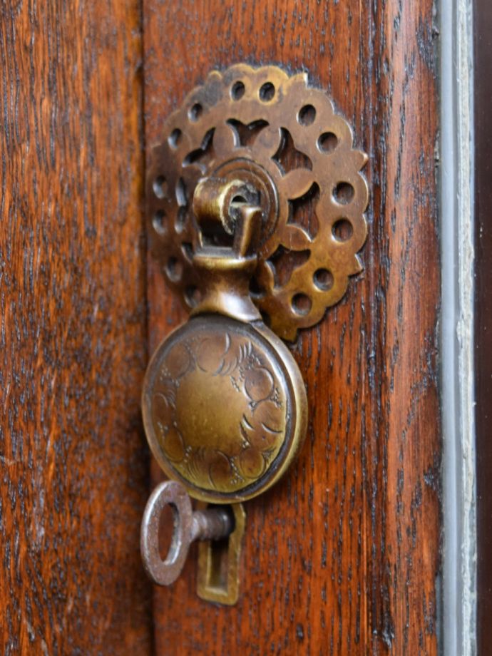 アンティーク家具の取っ手