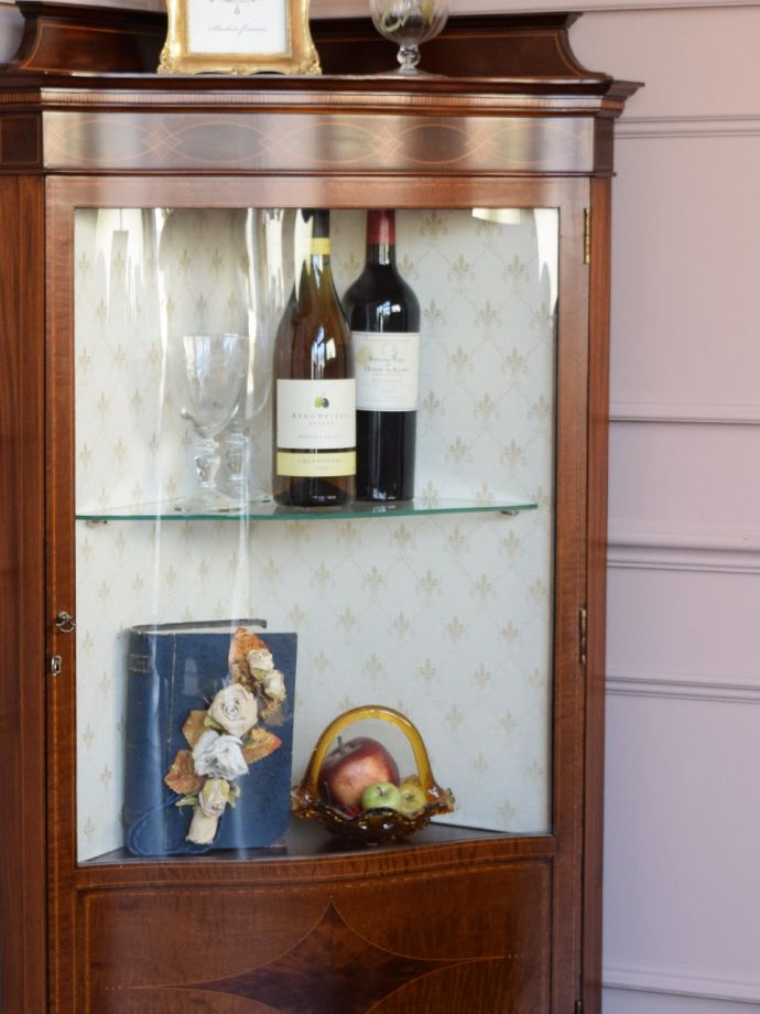 アンティークガラスの扉