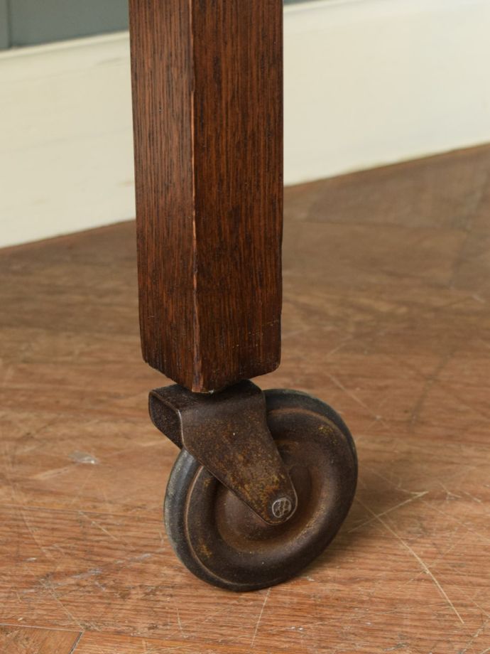 アンティーク家具の脚