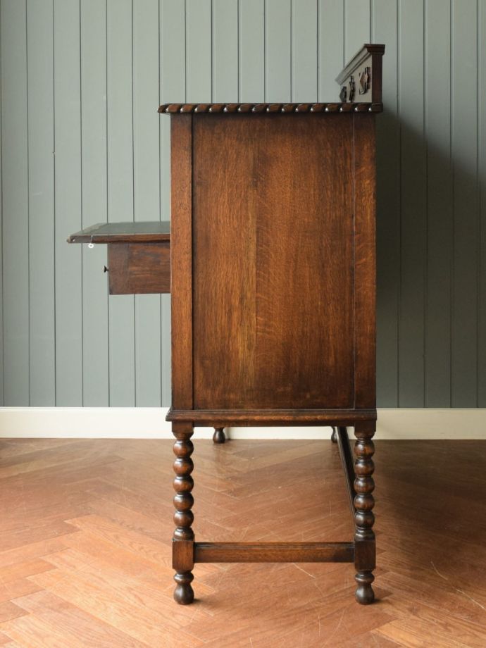 サイドバイサイドの側面