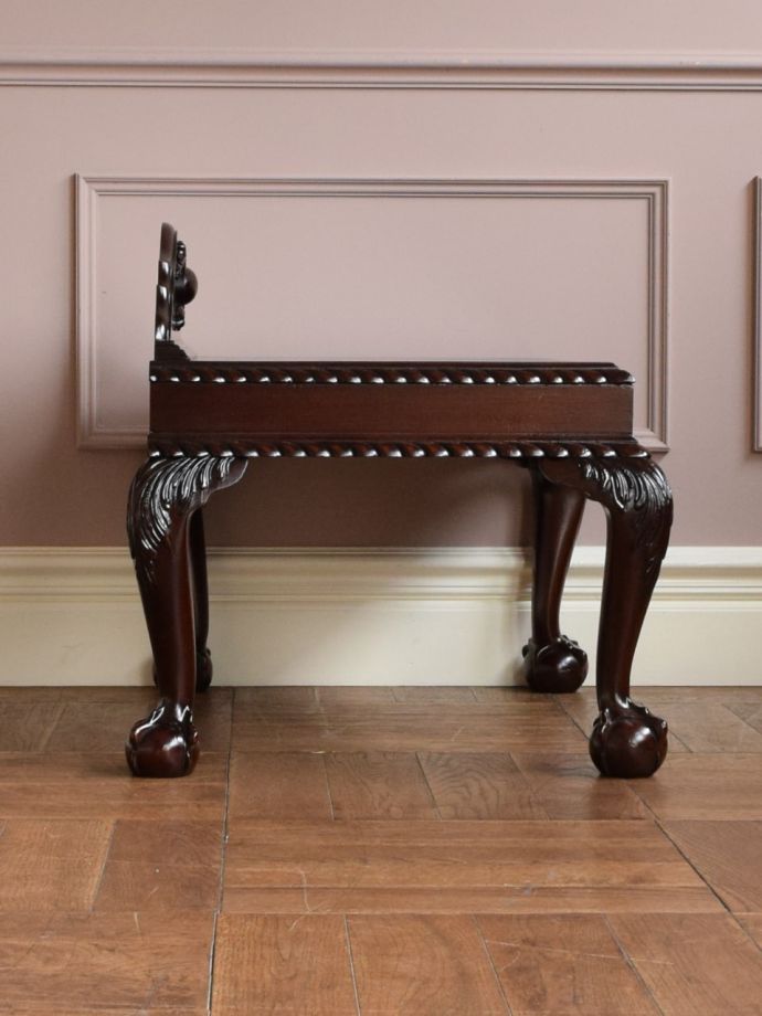 ラゲッジテーブルの側面