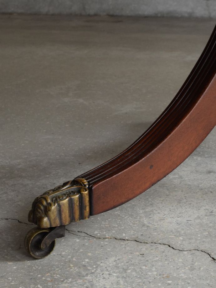 アンティーク家具の脚