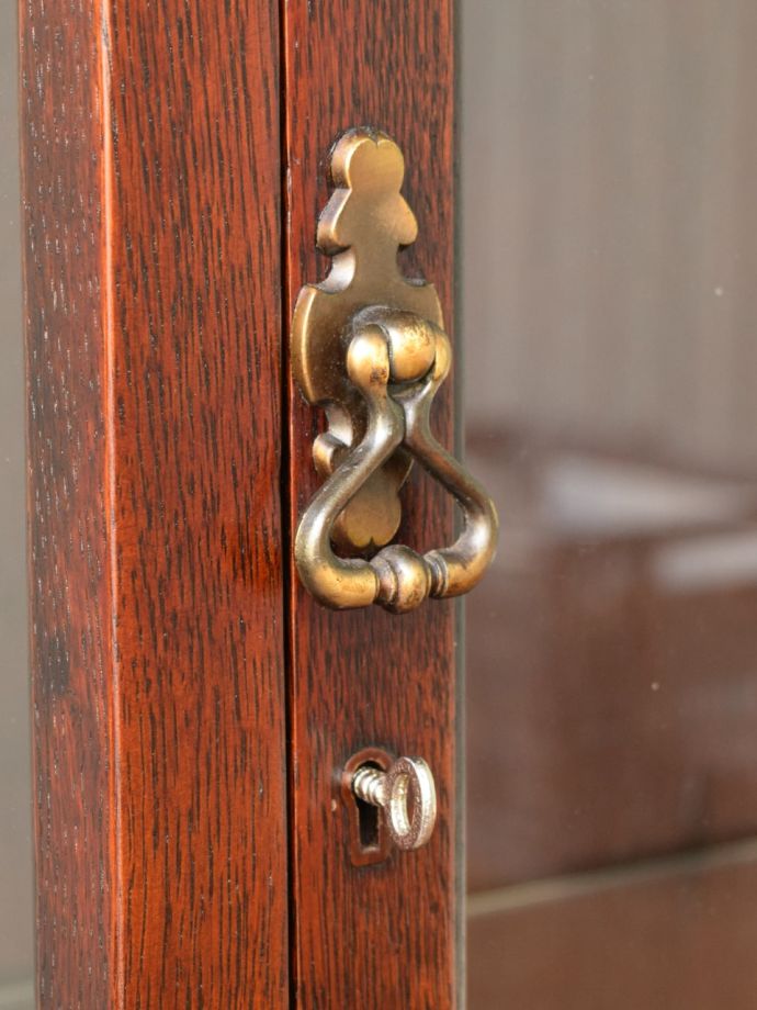 アンティークの鍵と取っ手