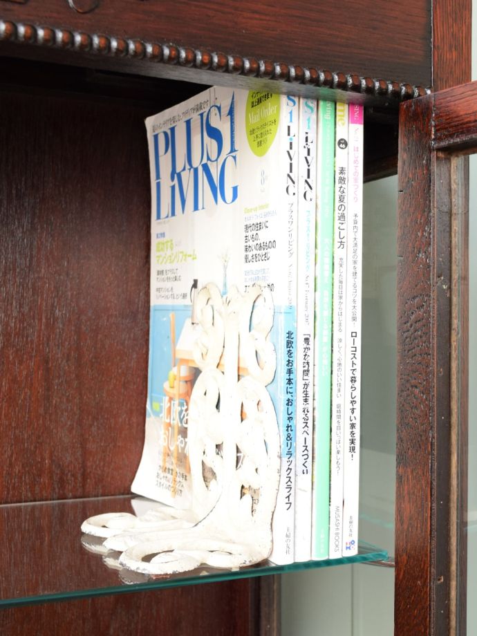 収納たっぷりのキャビネット