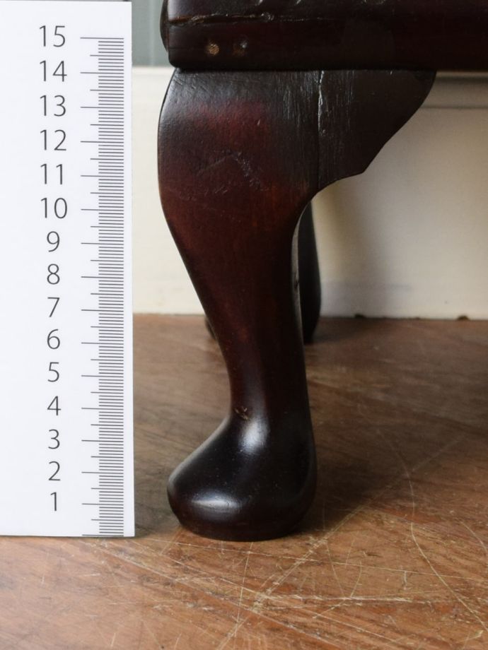 アンティーク家具の脚