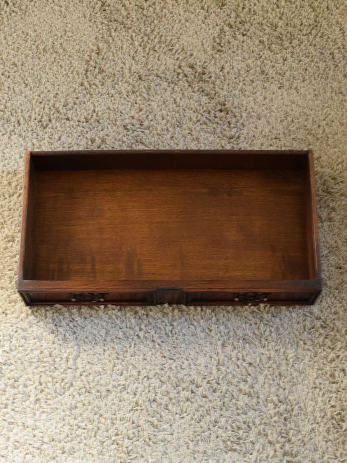 コンソールテーブルの引き出し