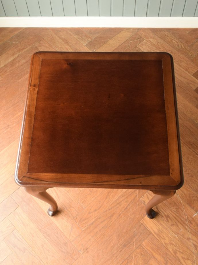 オケージョナルテーブルの天板