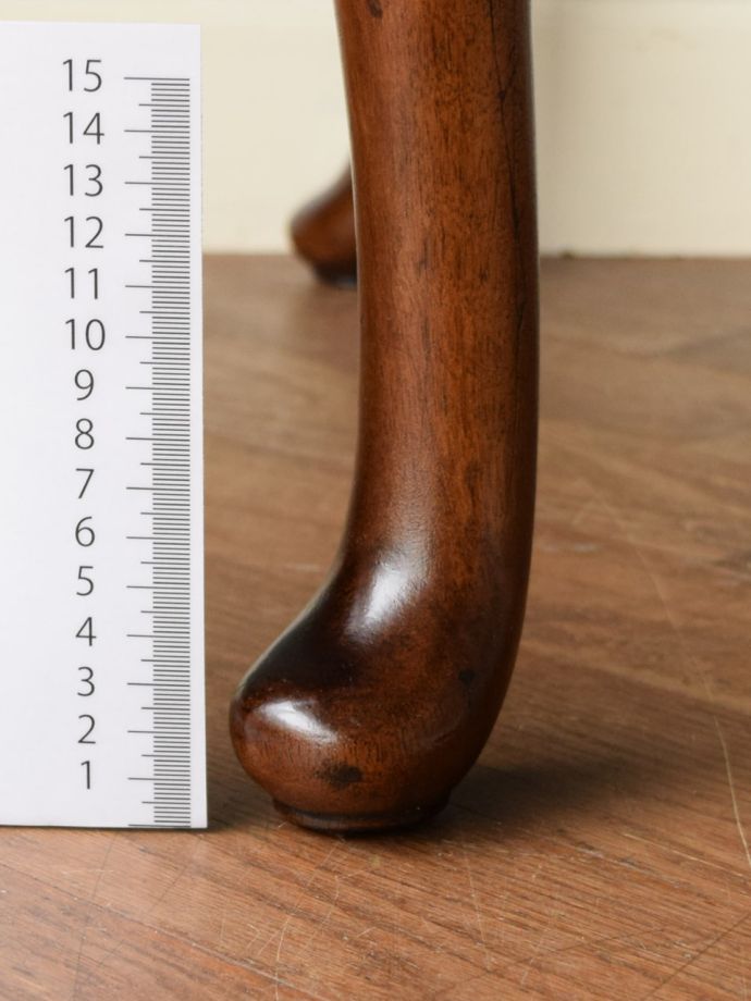 アンティーク家具の脚