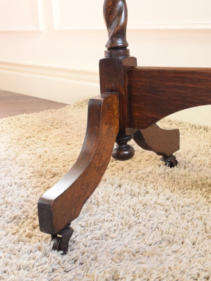 アンティーク家具の脚