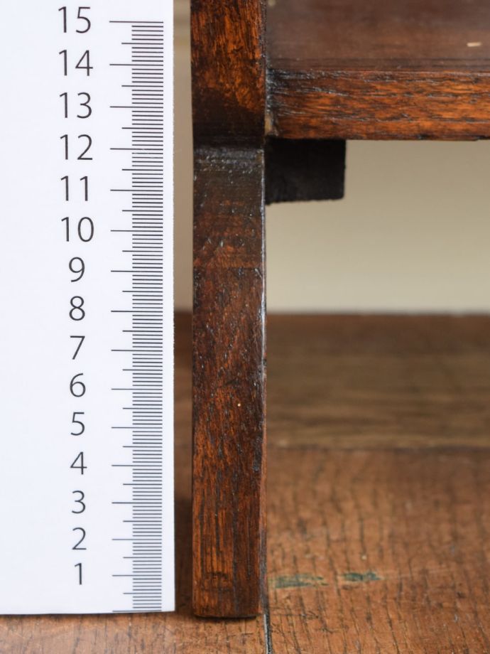 アンティーク家具の脚