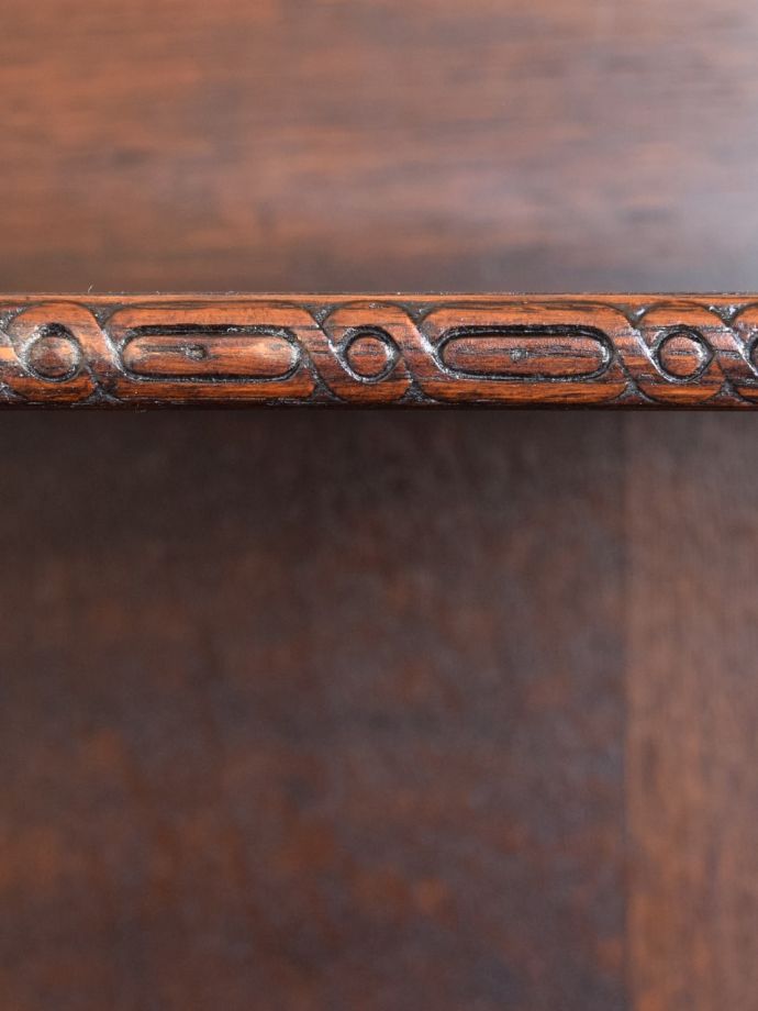 オープンシェルフの装飾