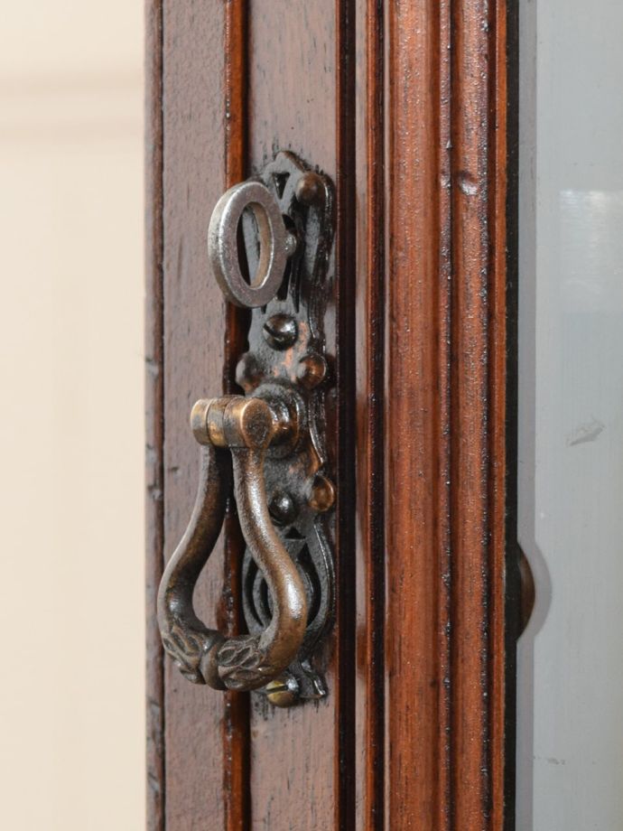 アンティーク家具の取っ手