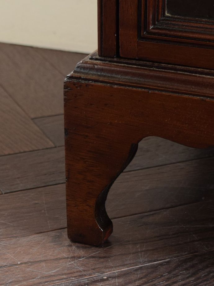 アンティーク家具の脚