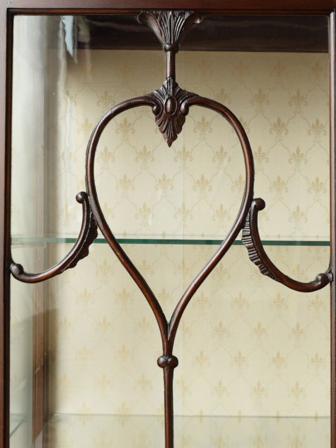 アンティークらしい彫