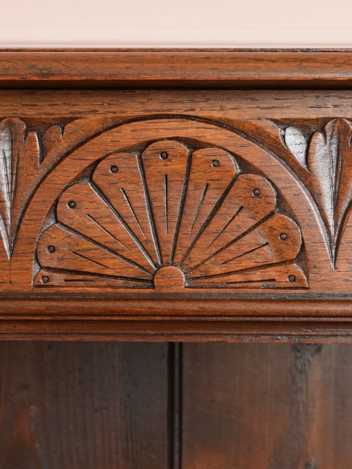 オープンシェルフの装飾