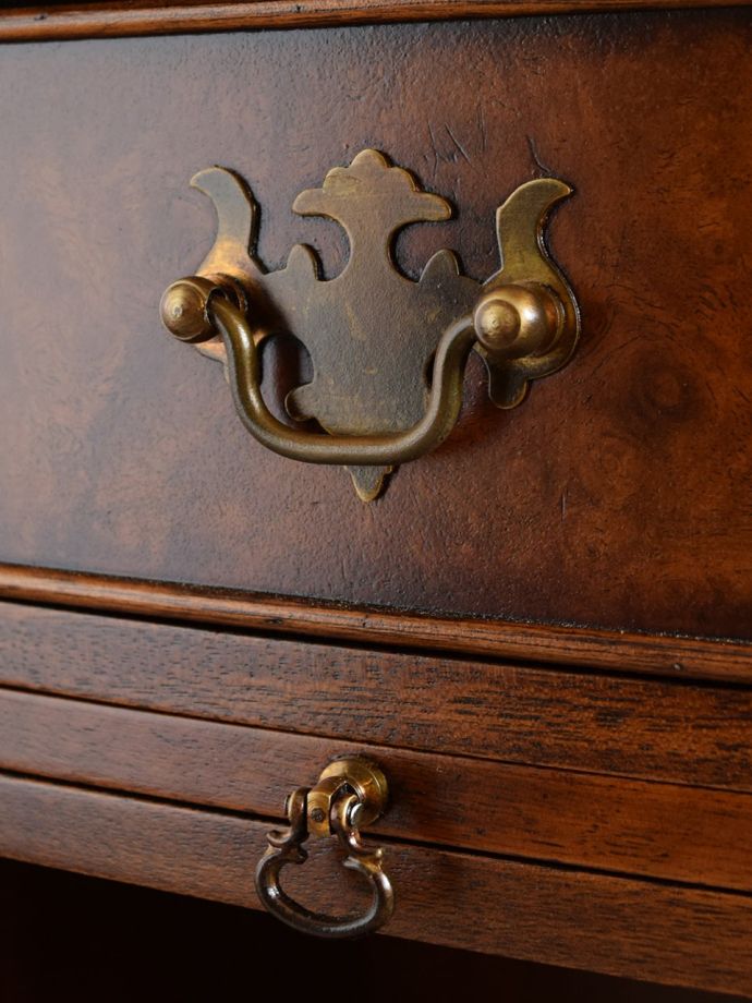 アンティーク家具の取っ手