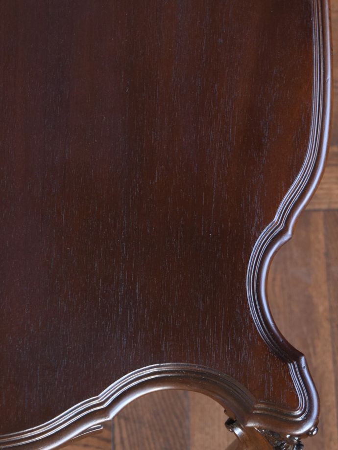 オケージョナルテーブルの天板