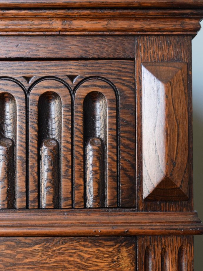 アンティークらしい彫