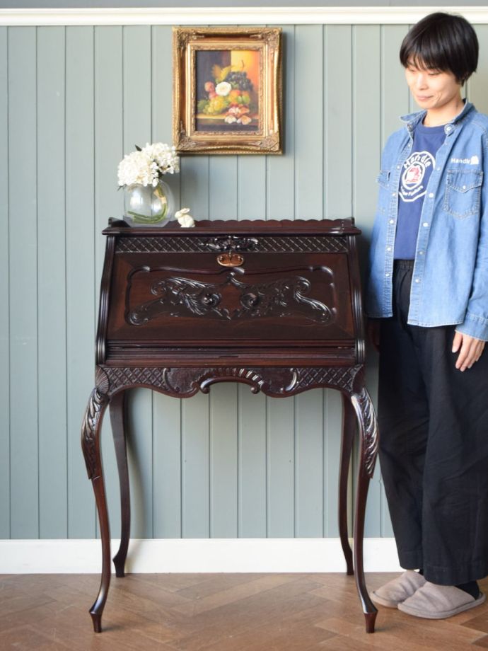 英国アンティークのビューロー