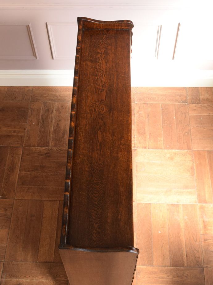 アンティーク本棚の天板