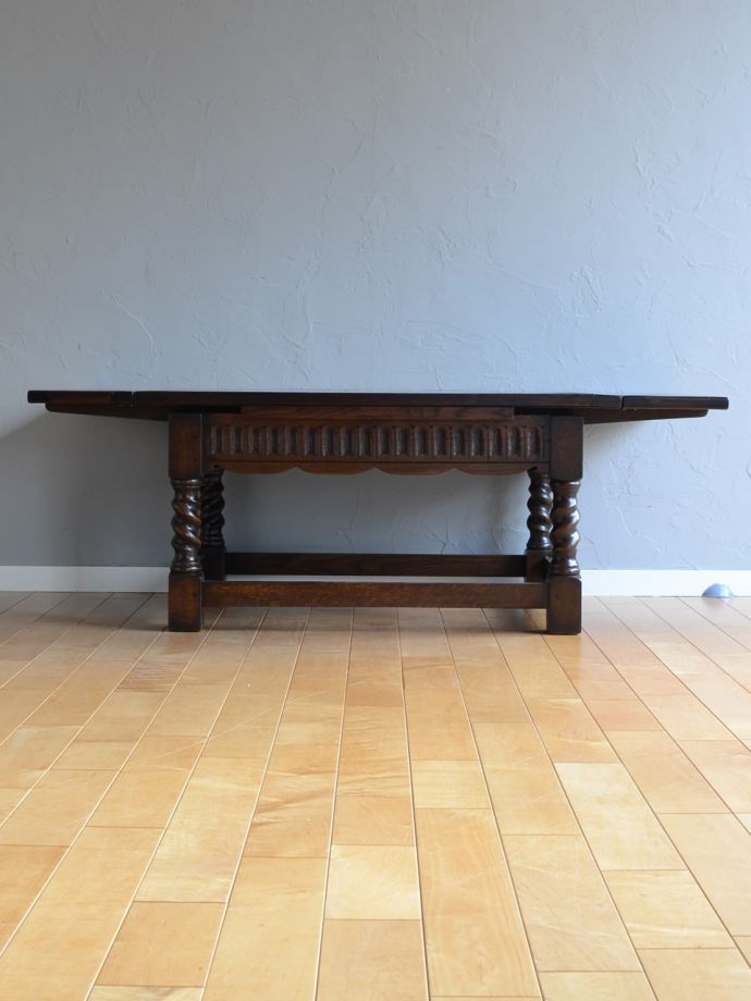 便利なドローリーフテーブル