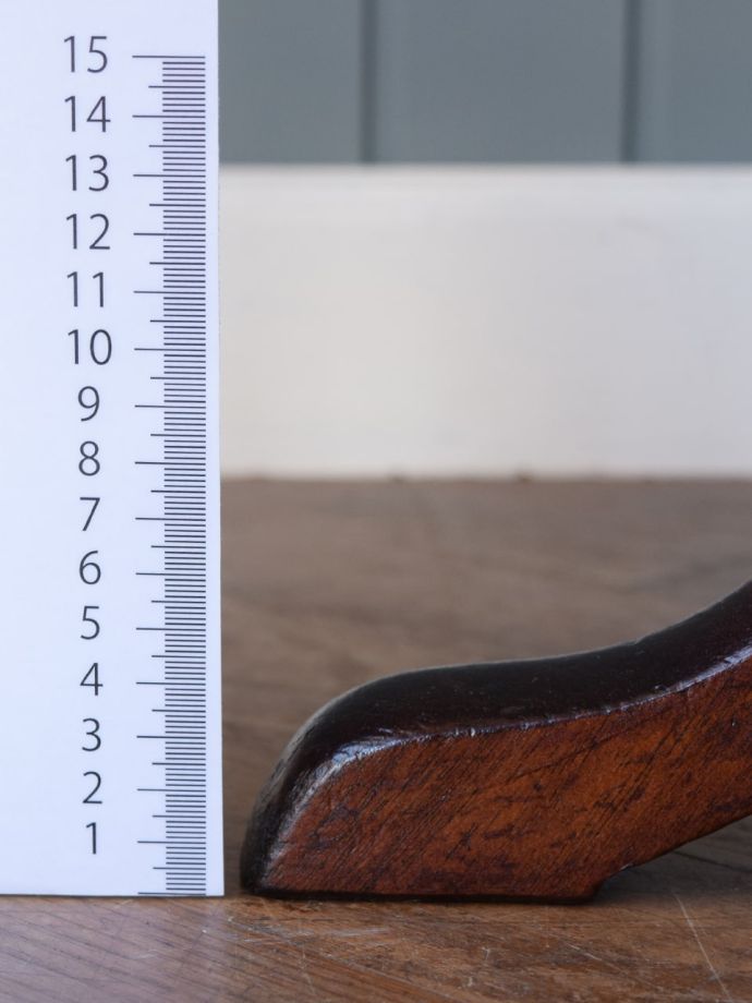 アンティークテーブルの脚