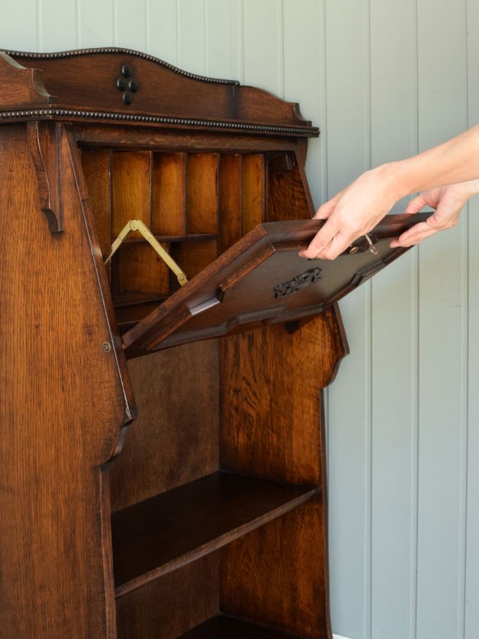 ビューローの扉を倒すと