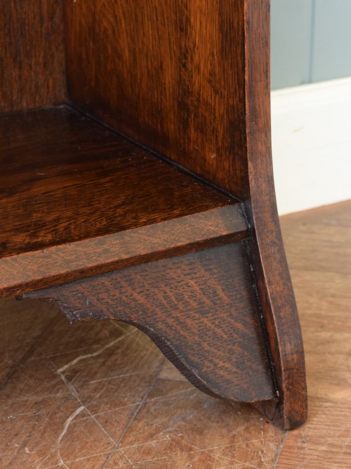 アンティーク家具の脚