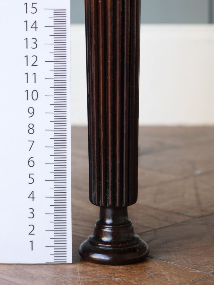 アンティーク家具の脚