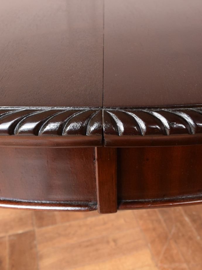 イギリスから届いたアンティークのダイニングテーブル、クイーンアン