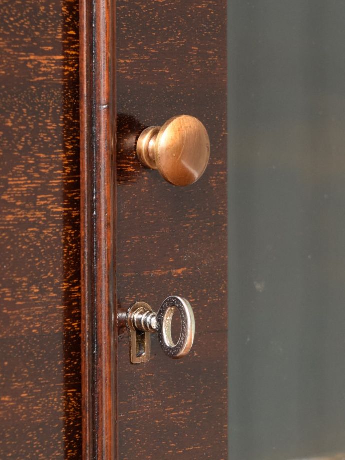 アンティークの鍵と取っ手