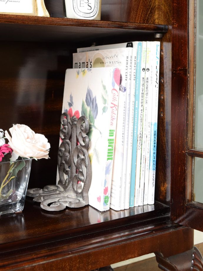 収納たっぷりのキャビネット