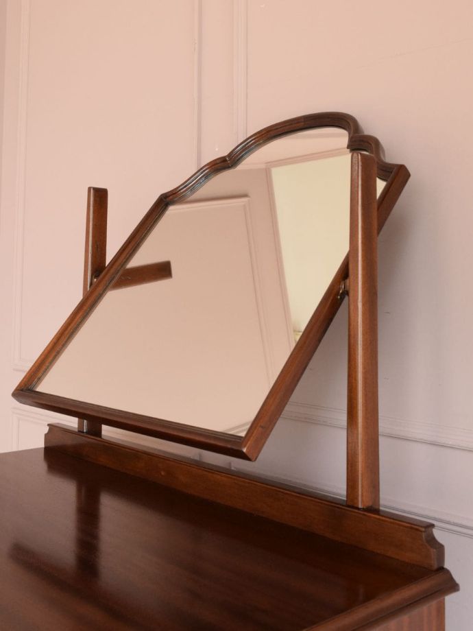 アンティークの鏡