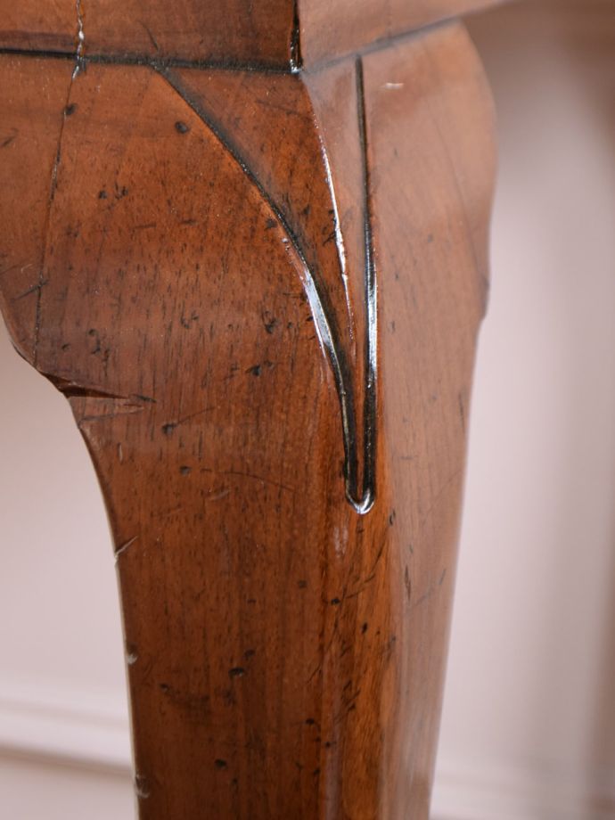 アンティークデスクの装飾