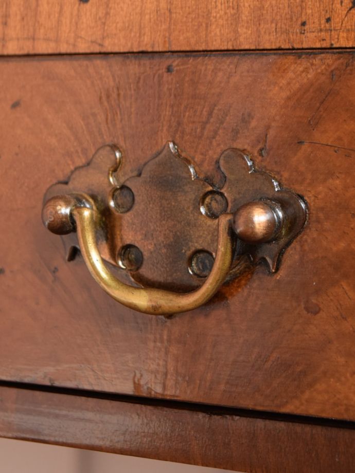 アンティークデスクの取っ手