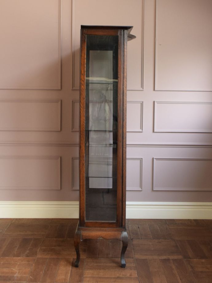 キャビネットの側面