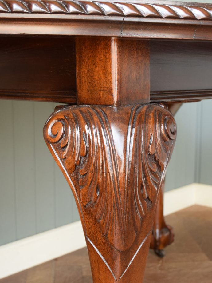 英国アンティークの美しい伸長式テーブル、クイーンアン様式の