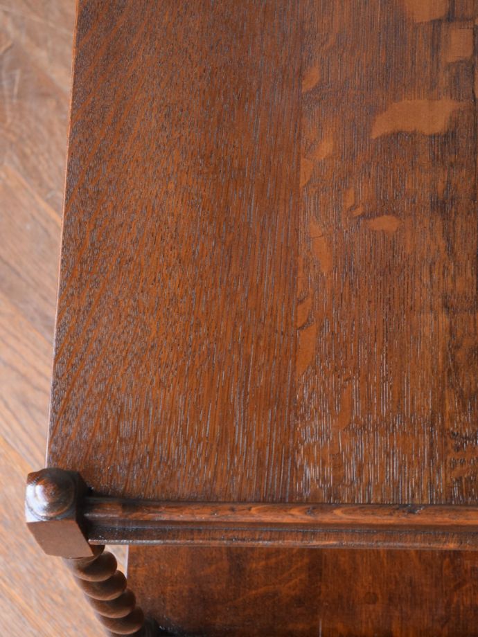 アンティークワゴンの木目