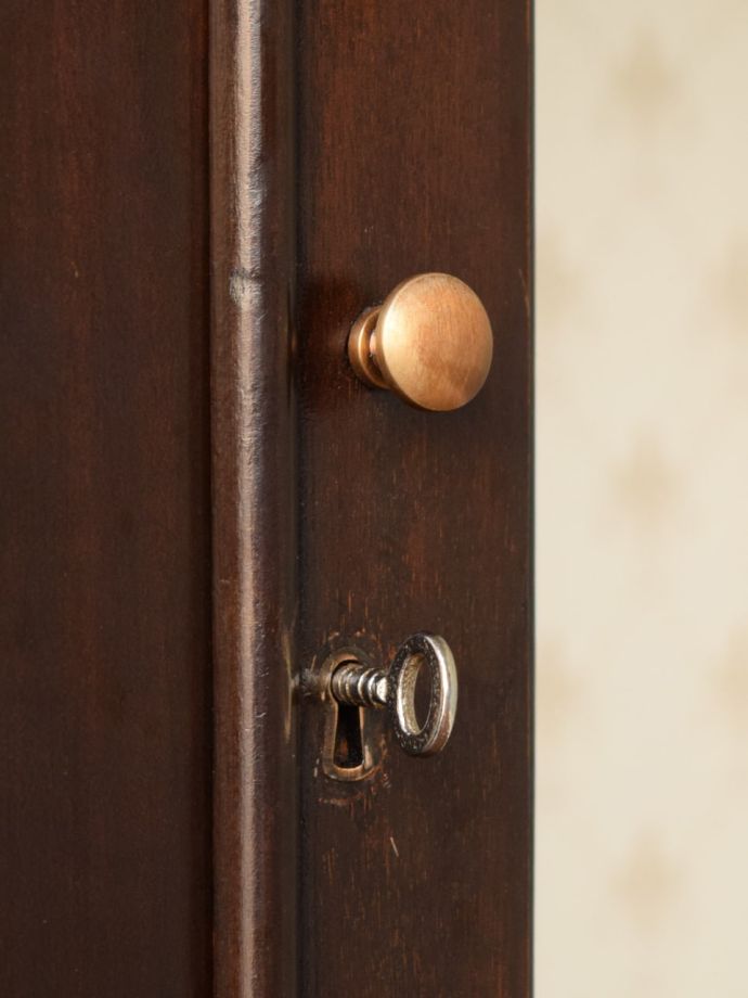 アンティークの鍵と取っ手