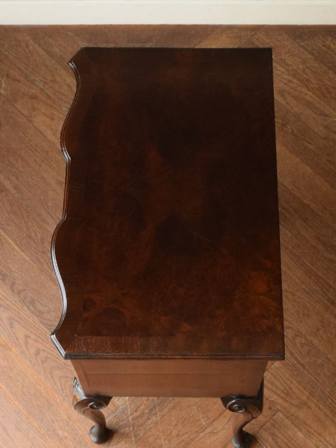 おしゃれなチェストの天板