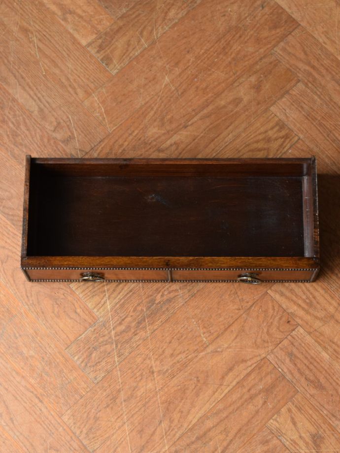 キャビネットの引き出し