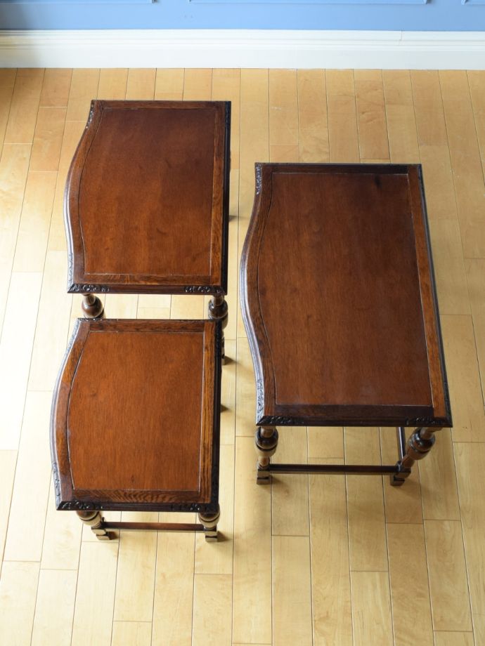 アンティークのテーブルの天板