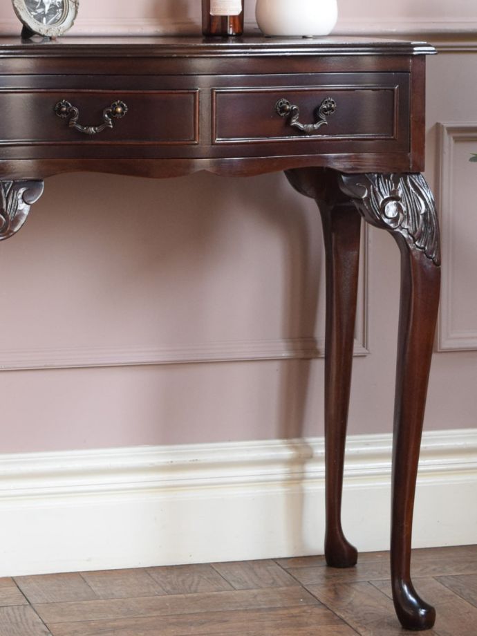 アンティークデスクの美しい木目