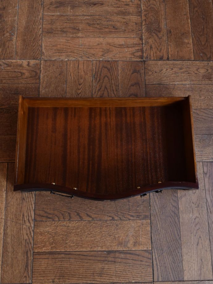 アンティークデスクの引き出し