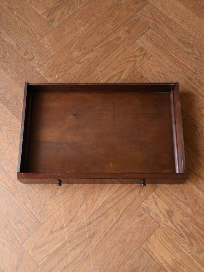 アンティークワゴンの引き出し