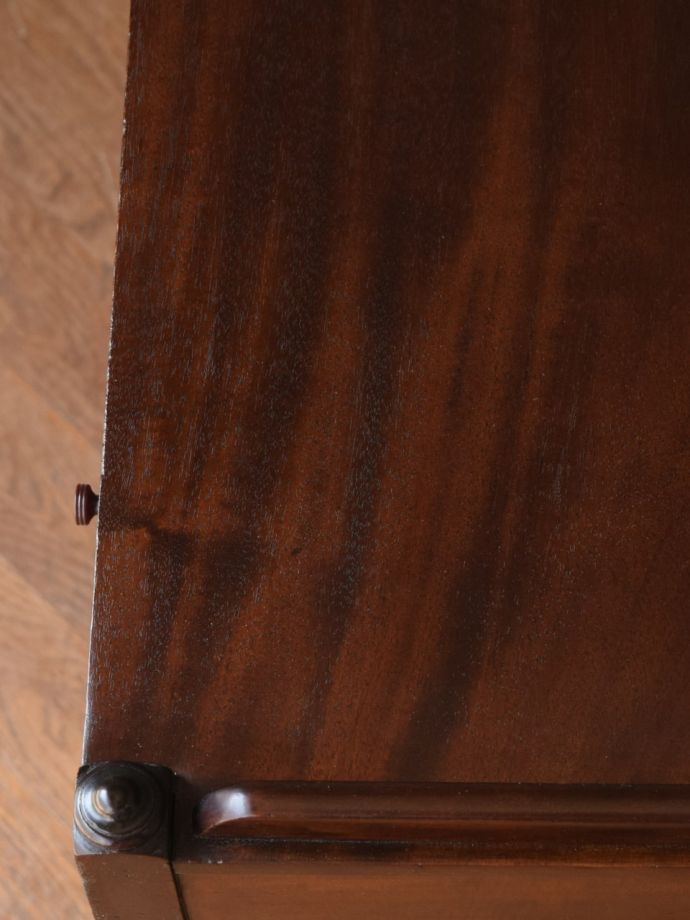 アンティークワゴンの木目