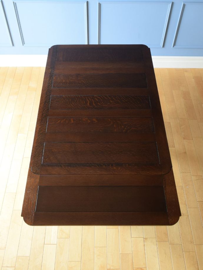 伸長式ダイニングテーブルの天板