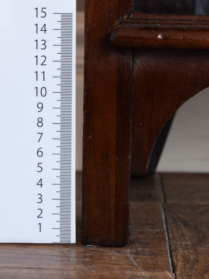 アンティーク家具の脚