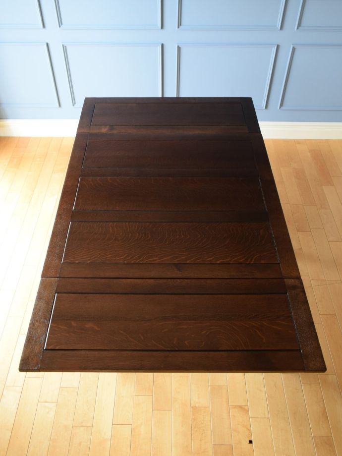 伸長式ダイニングテーブルの天板